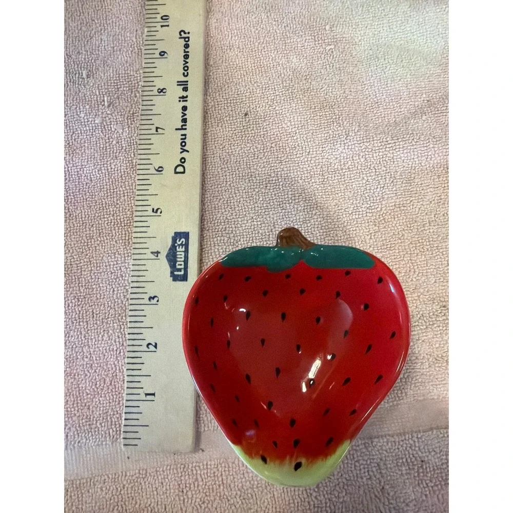 Houston Harvest Ceramic Strawberry Trinket Dish Red Fruit Shaped‎ Bowl 31495